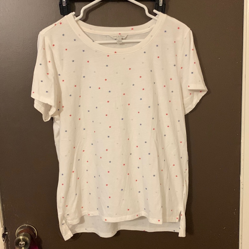 🎈SOLD🎈Brand Tshirt